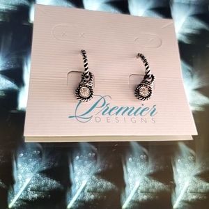 Earrings Premier Designs